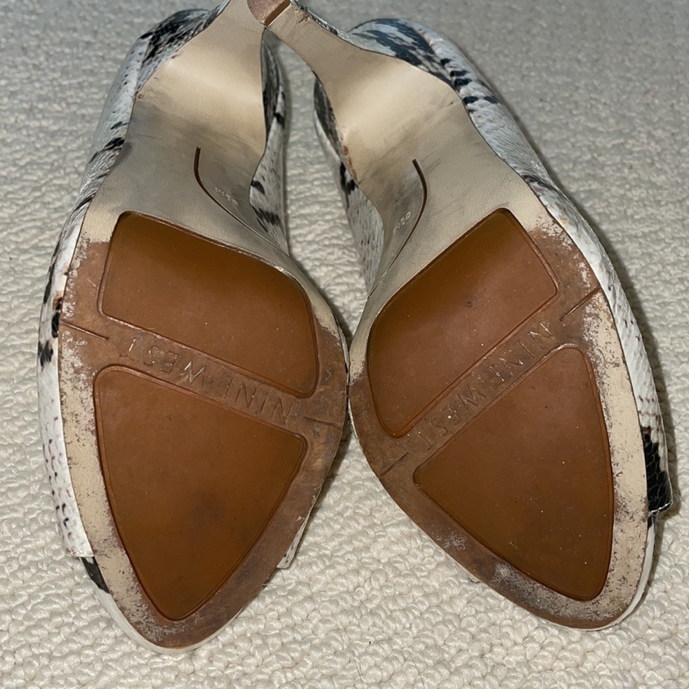 Nine West - faux snake skin heels - Picture 8 of 10